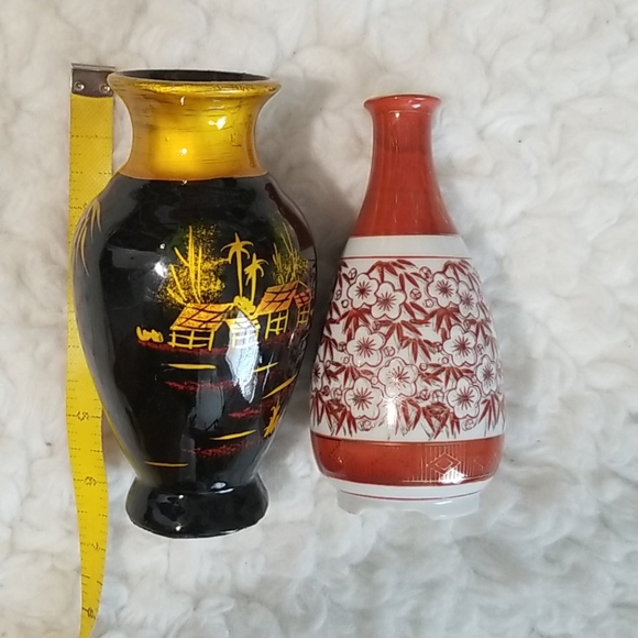 Bundle of two Oriental painted Small Vases. - Picture 6 of 7